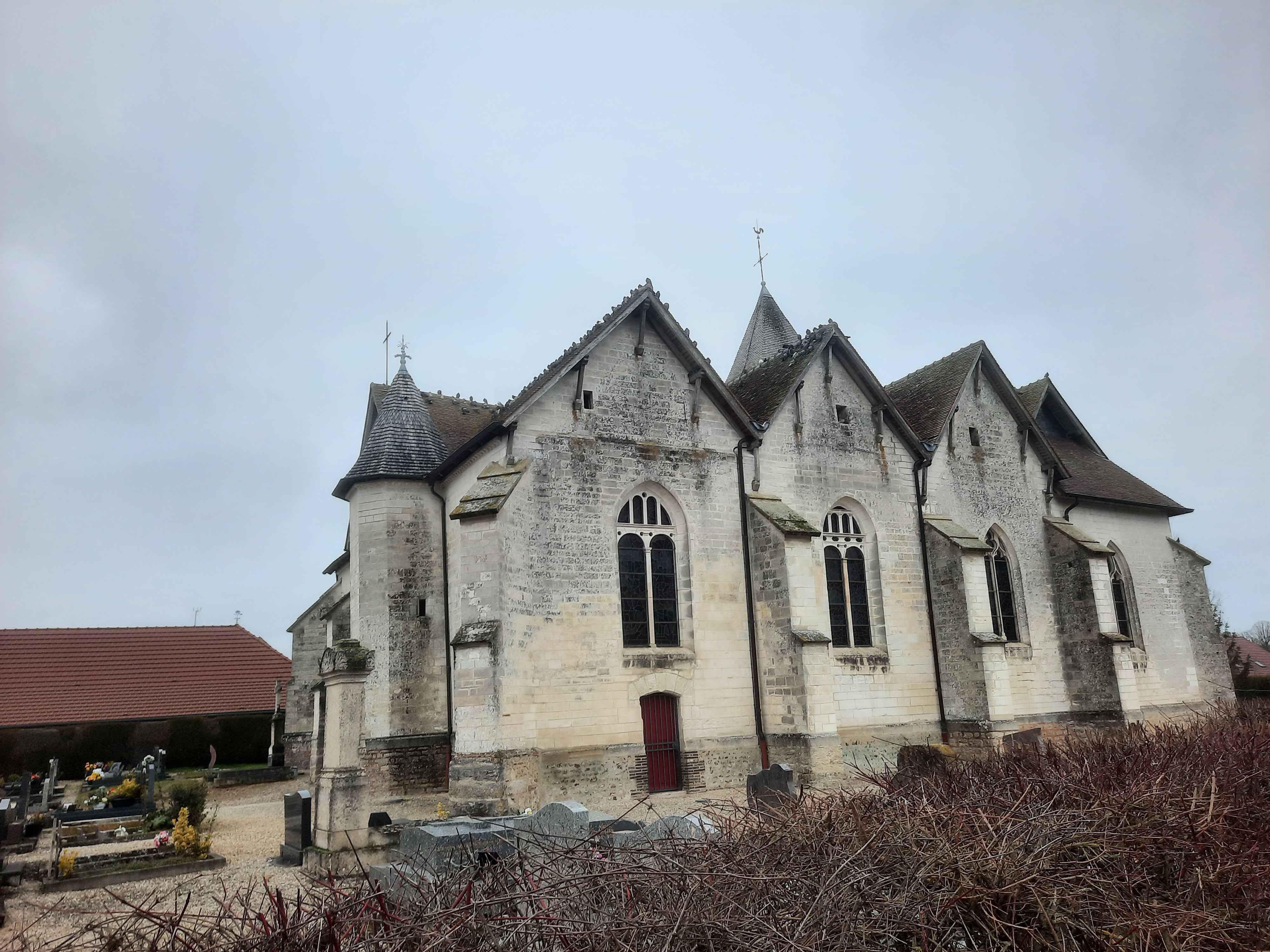 Eglise Saint Julien 0