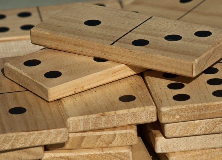 521562_board-game-2235455_1920