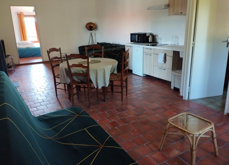 742596_sam__celine_usdin