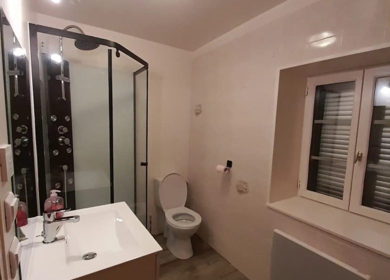 794335_wc__l_feuvrier