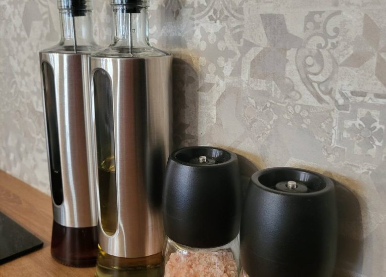 828741_sel_et_poivre