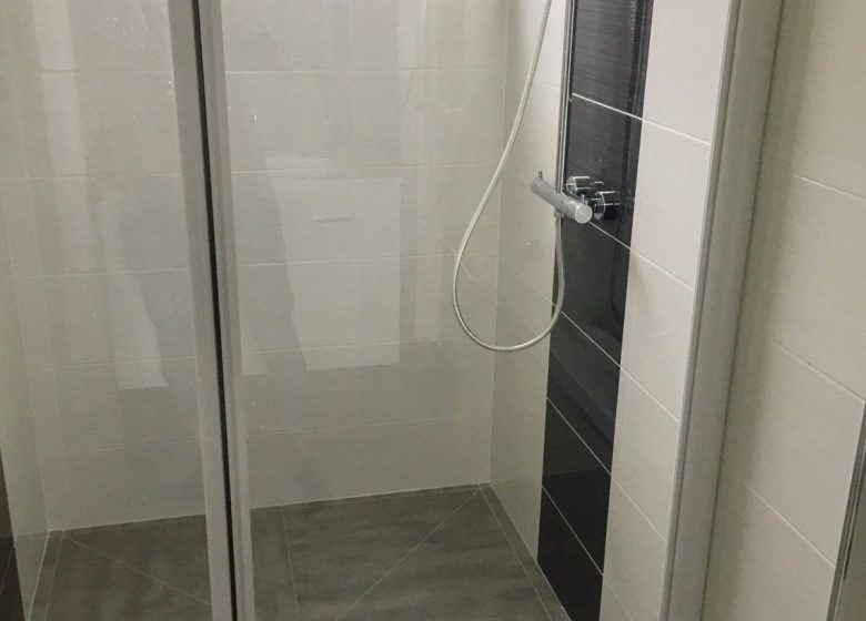 829207_douche_bas