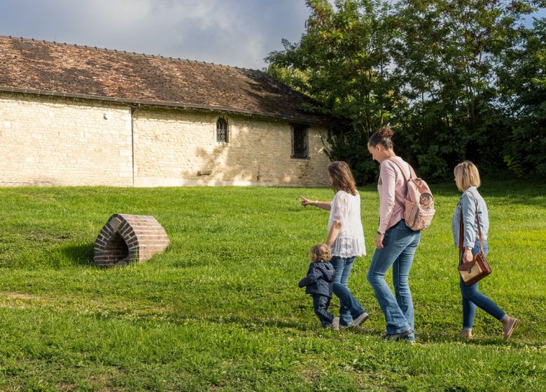 855111_visite_guidee_a_dienville