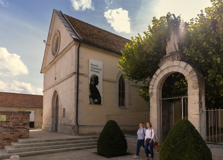 855124_la_chapelle_du_musee_napoleon