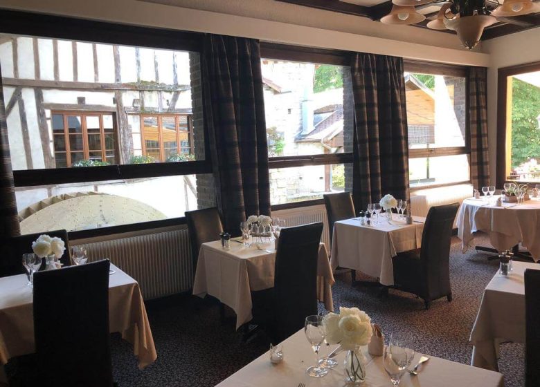 863040_moulin_du_landion_restaurant_1