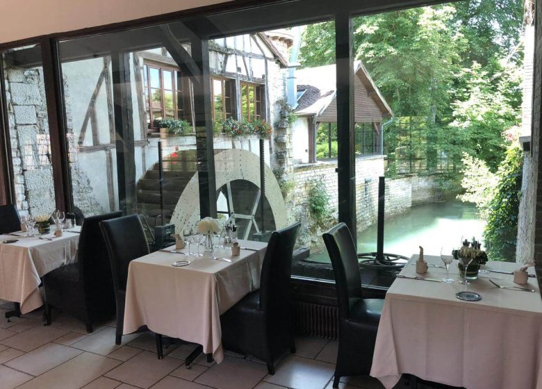 863041_moulin_du_landion_restaurant_2