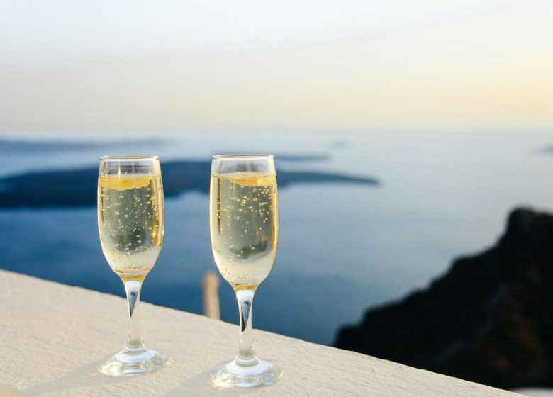 864807_champagne_credit_anthony-delanoix_unsplash