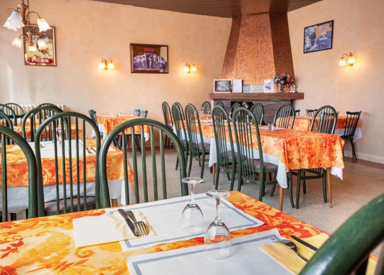 867306_hotel-restaurant_les_voyageurs_brienne-le-chateau_grands_lacs_de_champagne_2