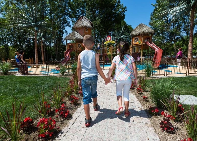 867318_hotel_des_pirates_parc_dattractions_nigloland_aube_grands_lacs_de_champagne_2