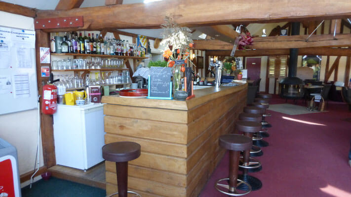 868290_bar_restaurant_du_club_house_golf_de_lermitage_2_1