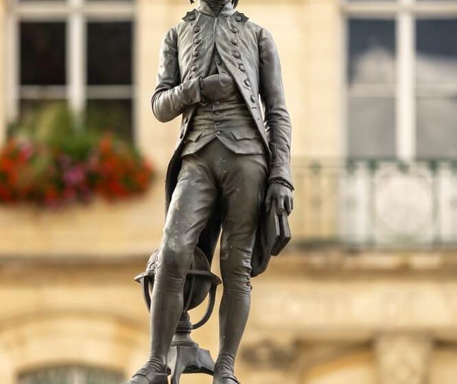 869687_statue_napoleon_brienne-le-chateau_2_studio_og